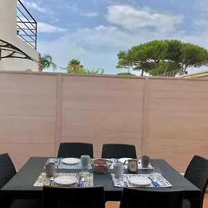  Appartement Xenia House